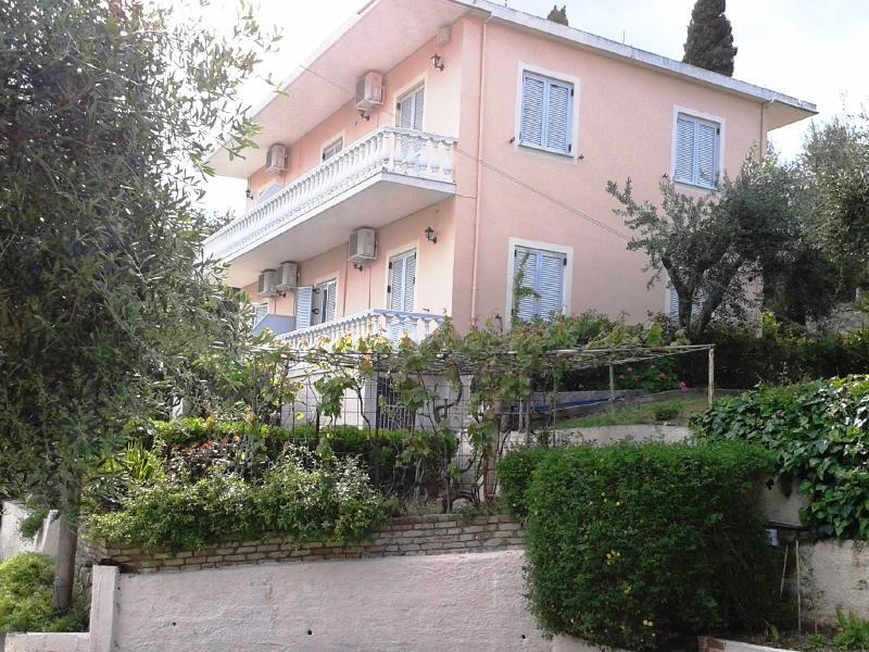 Apostolos & Eleni Family Apartments Perama  Luaran gambar