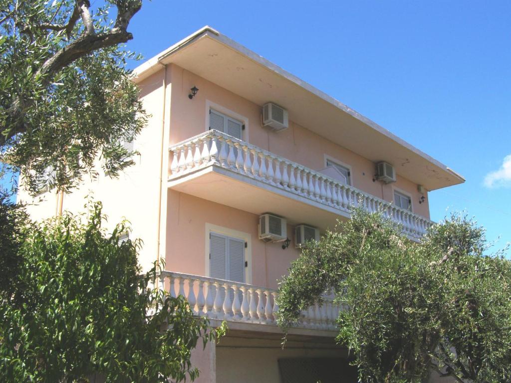 Apostolos & Eleni Family Apartments Perama  Bilik gambar